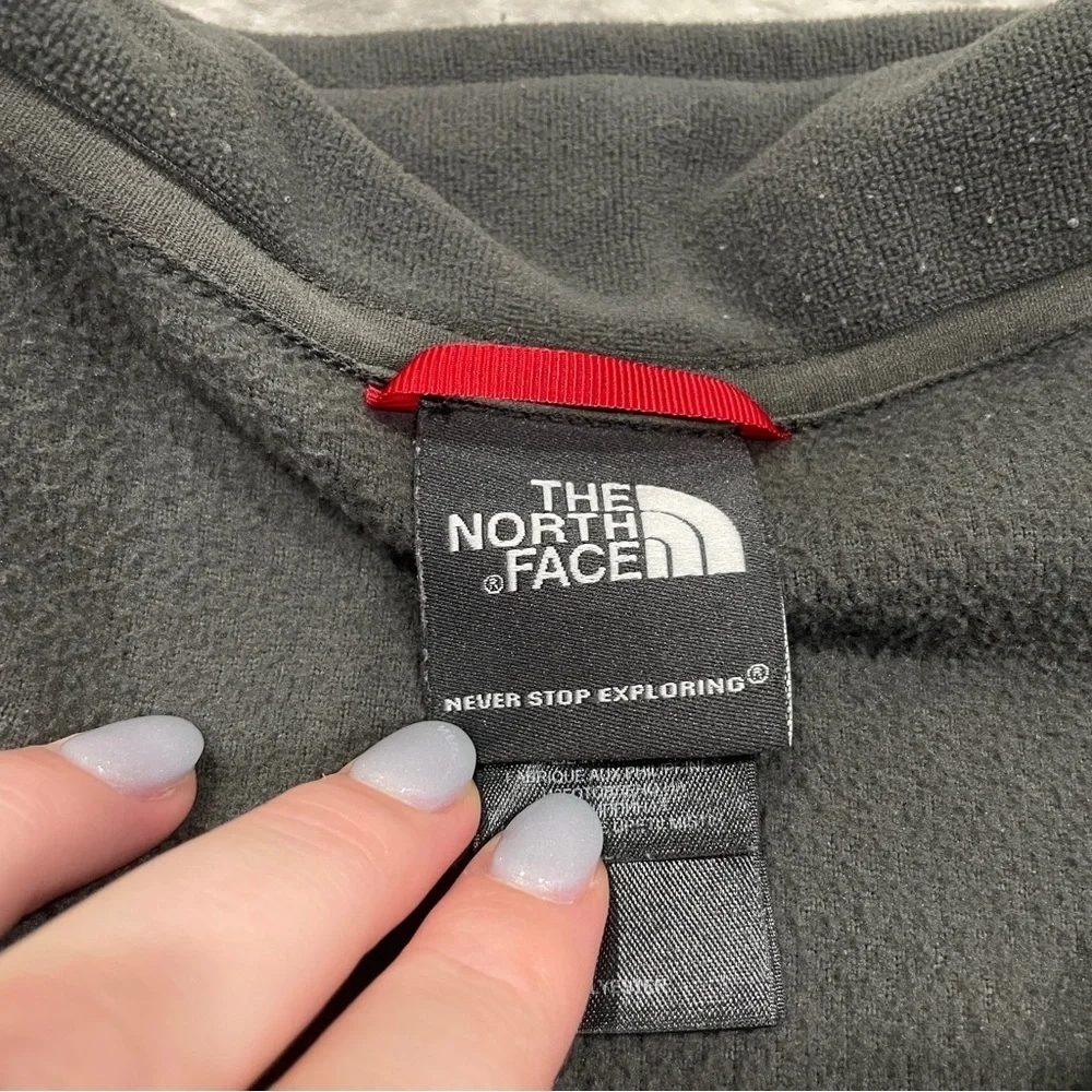 The North Face Grey Fleece 1/4 Zip Pullover